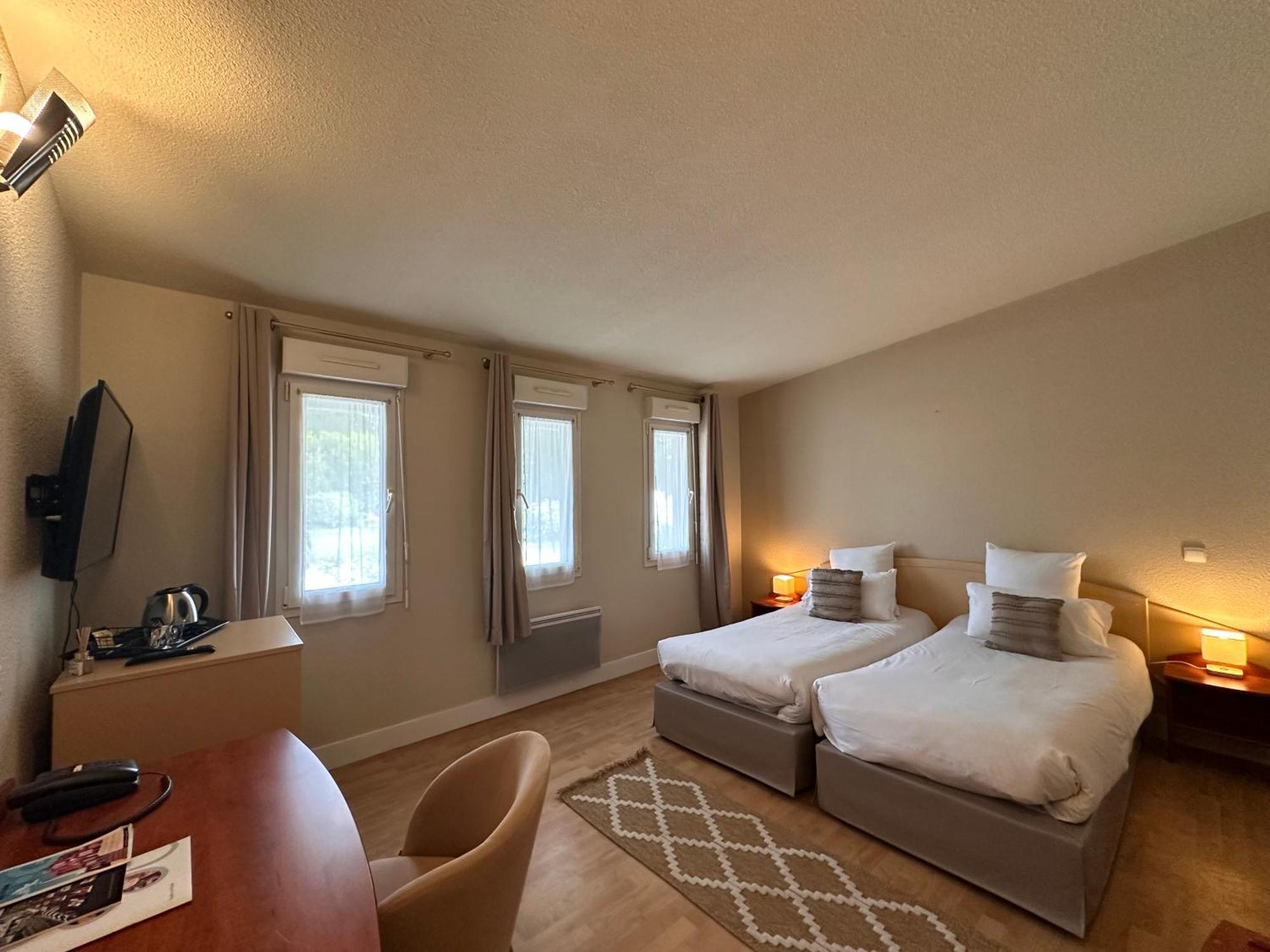 Hotel - Domaine De La Blanchardiere - Le Mans Changé Екстериор снимка