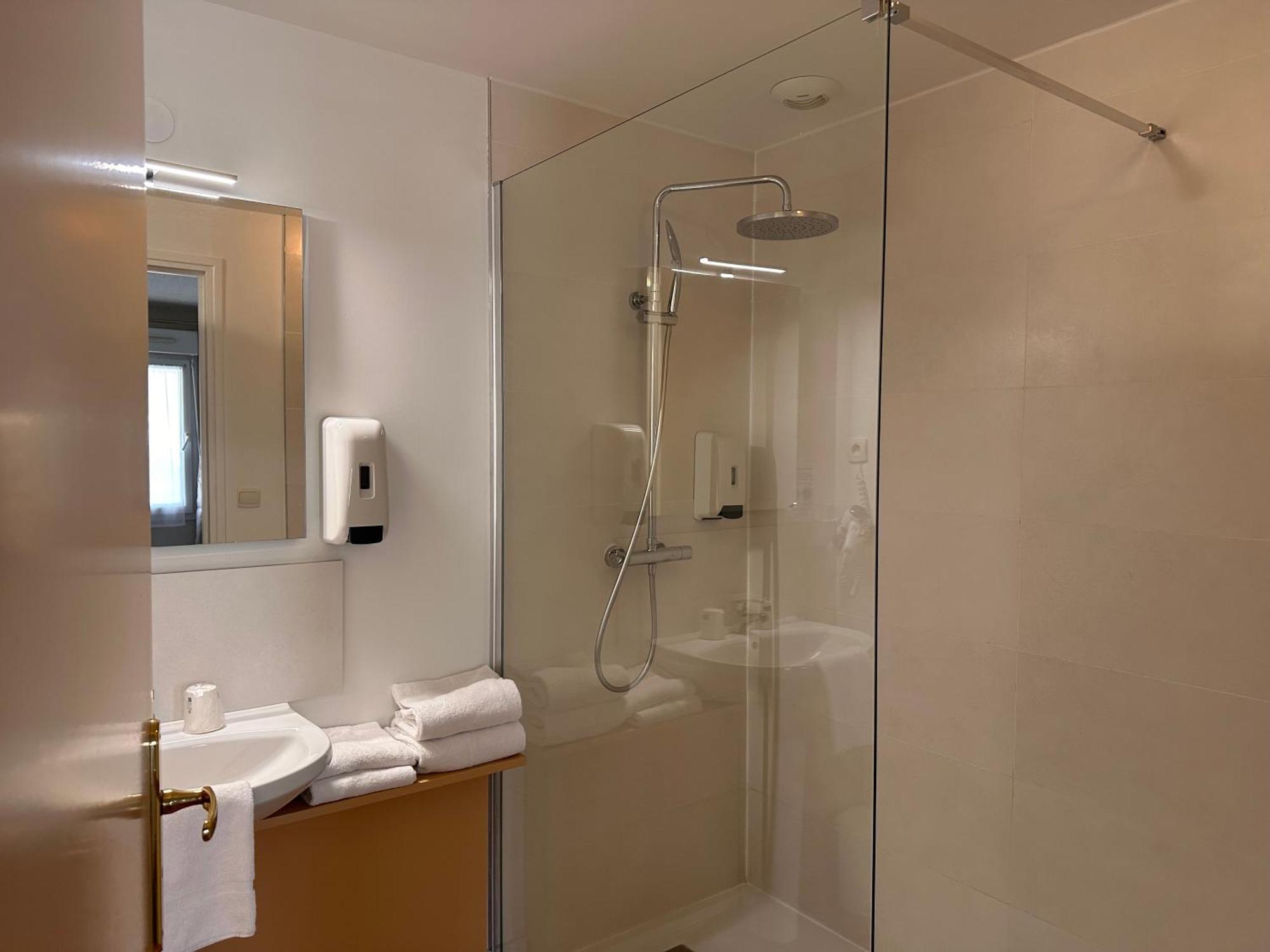 Hotel - Domaine De La Blanchardiere - Le Mans Changé Екстериор снимка