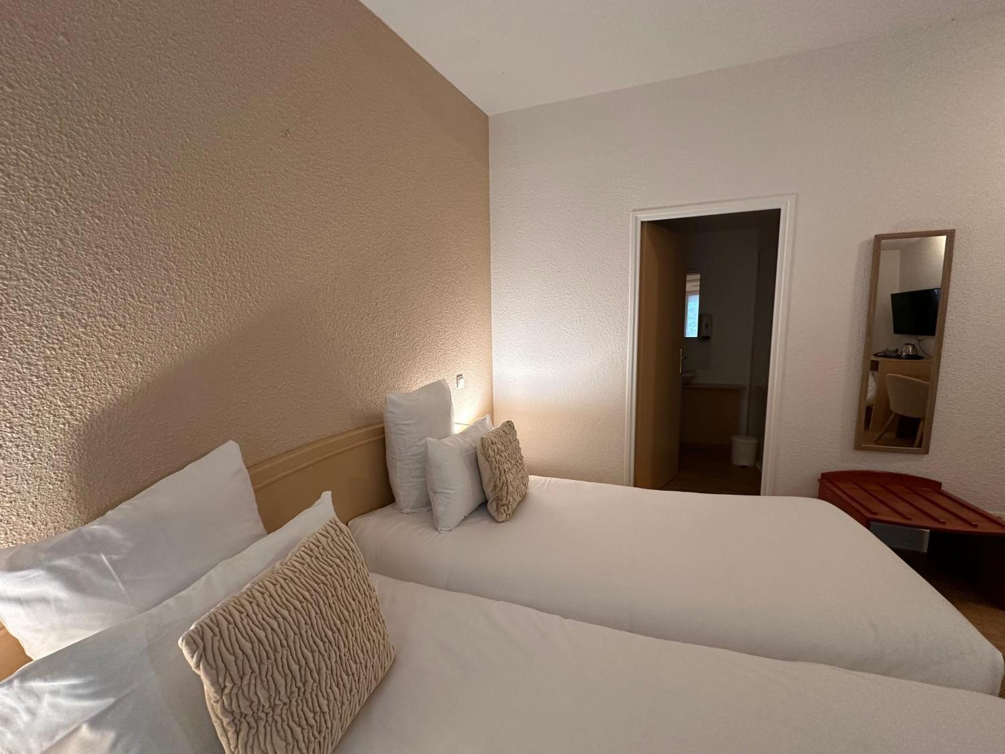 Hotel - Domaine De La Blanchardiere - Le Mans Changé Екстериор снимка