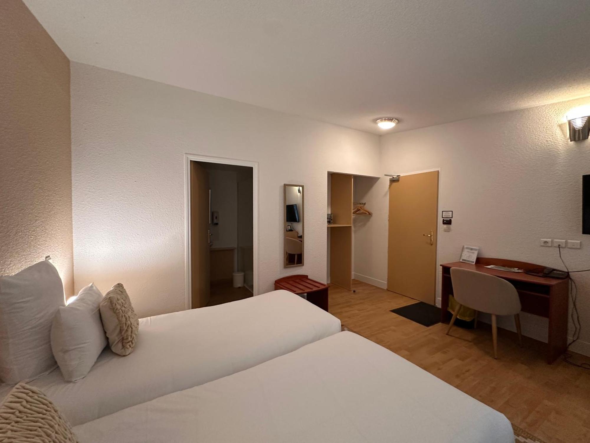 Hotel - Domaine De La Blanchardiere - Le Mans Changé Екстериор снимка